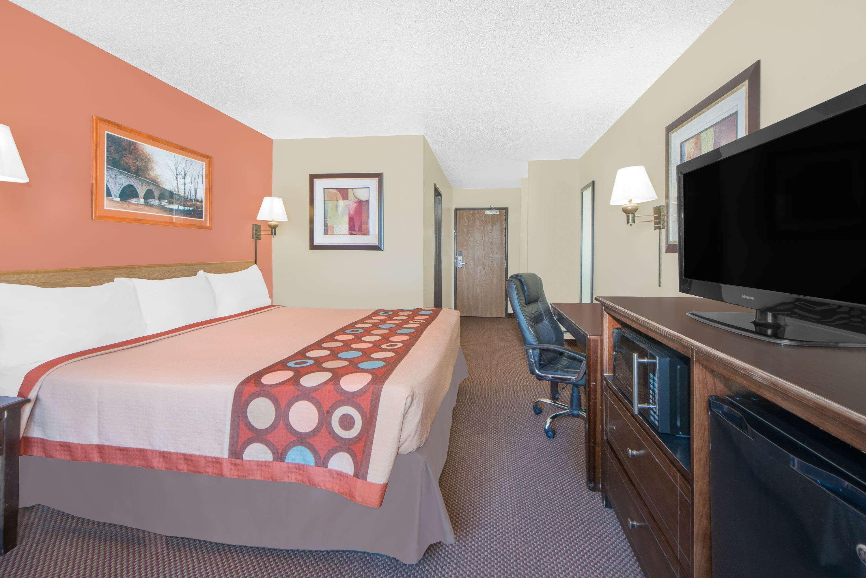 Super 8 By Wyndham Ottumwa Motel Dış mekan fotoğraf